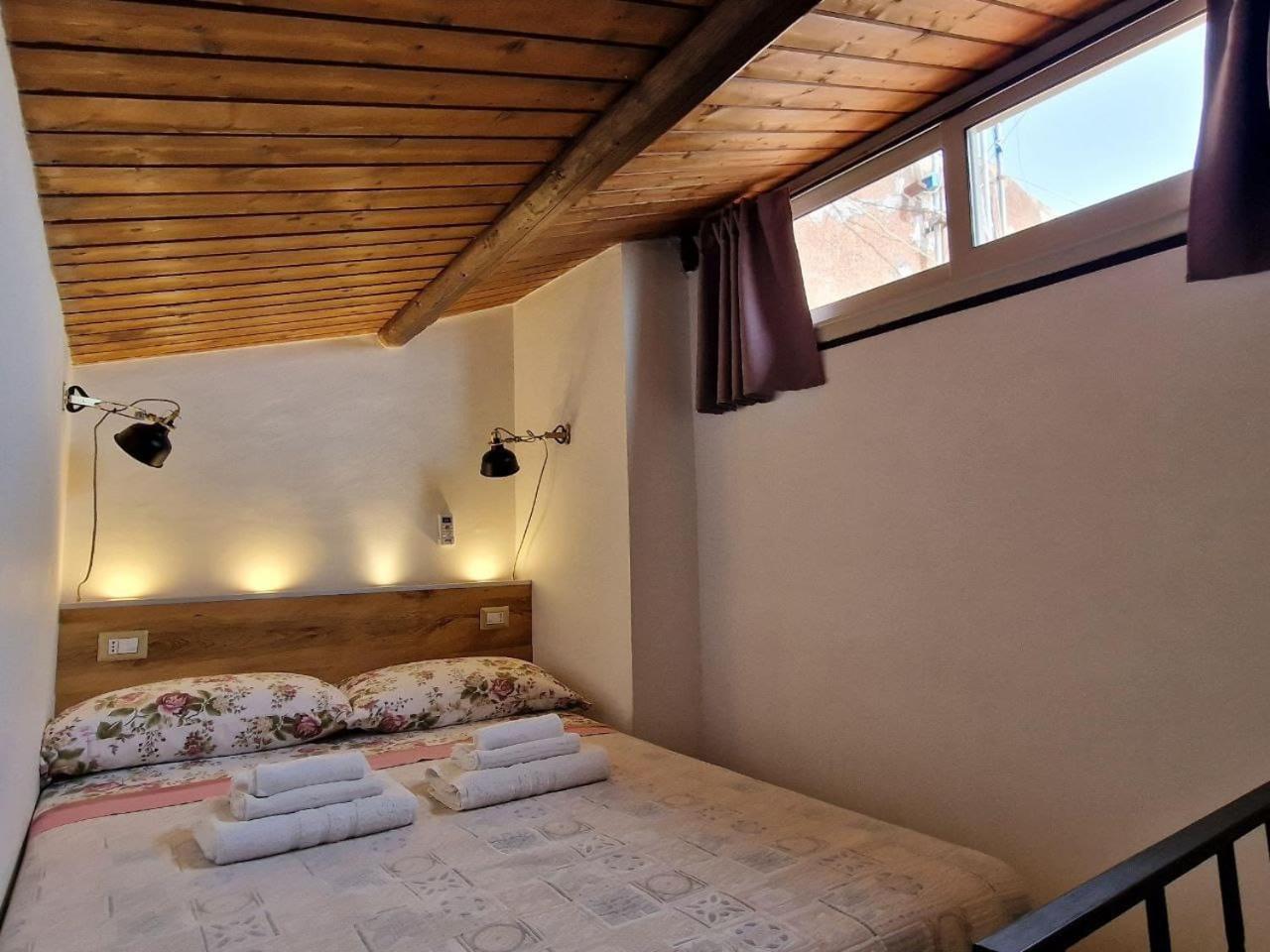 Siculi Central Apartment Катания Экстерьер фото